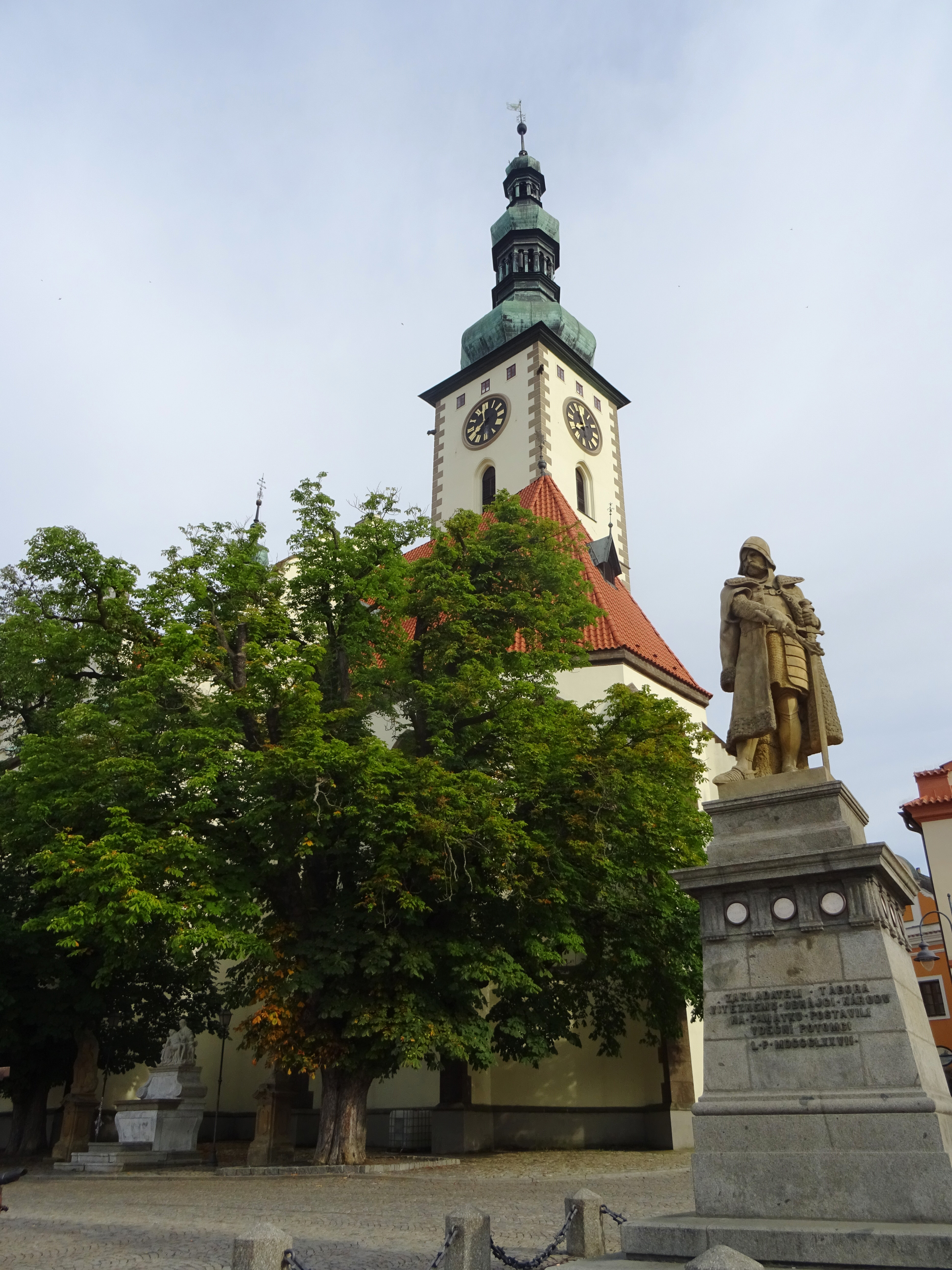 Tábor - Jan Žižka před kostelem Proměnění Páně (foto: Karel Drbal, 21. 7. 2023)