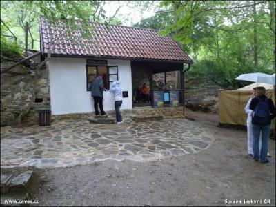 Den MŽP v Chýnovské jeskyni 2011 