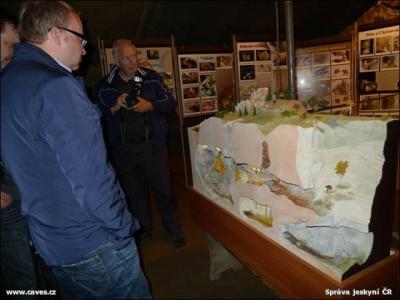 Den MŽP v Chýnovské jeskyni 2011 